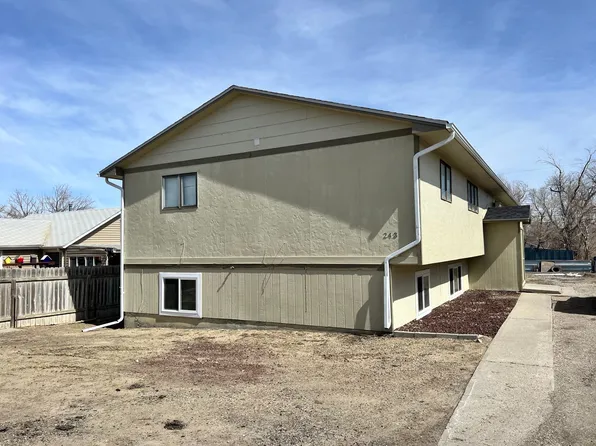 Quaint 2 Bedroom located in Mills, Wy, 243 S 6th Ave #1, Casper, WY 82604