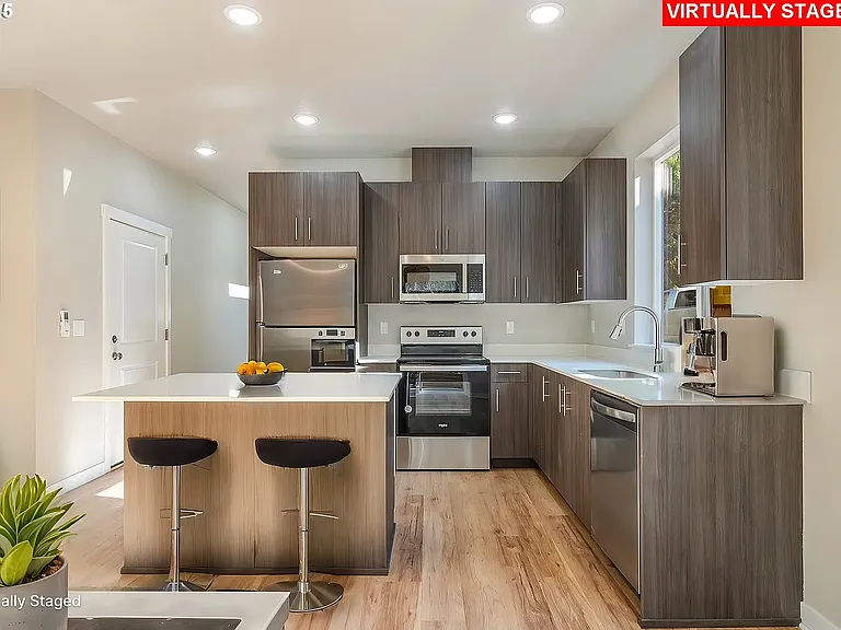317 S Neptune St — Photo 9