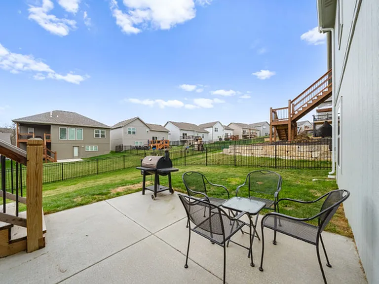 16083 Ryan Cir — Photo 26