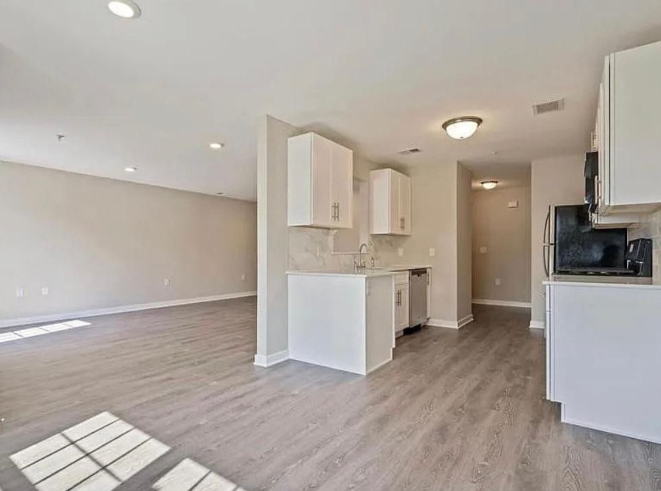 85 Main St East Brunswick, NJ, 08816 Apartments for Rent Zillow