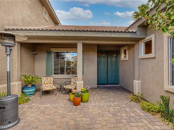 3rd image of 10250 Sunset Gardens Dr