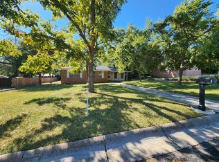 1304 W Avenue A, Lampasas, TX 76550