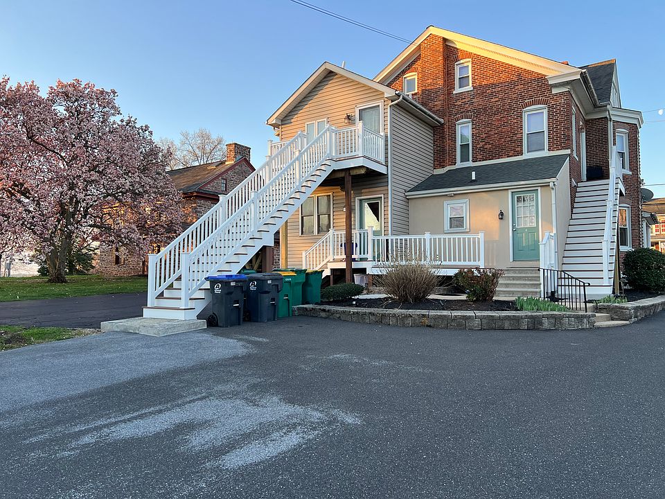 Second floor entrance