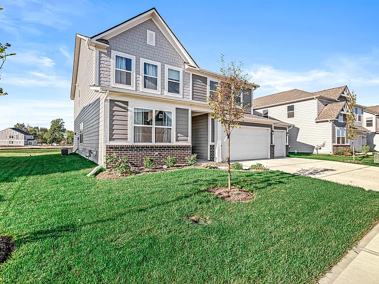 2240 Bauer Creek Dr — Photo 10