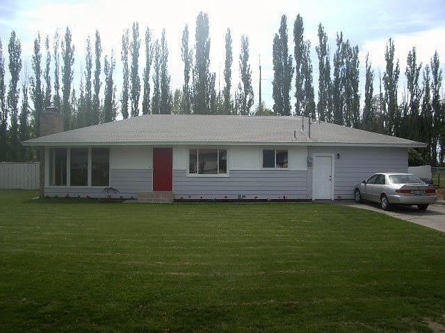 Home on 1/2 acre!