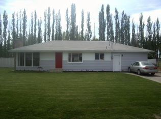 8545 Hillcrest Dr NE, Moses Lake, WA 98837
