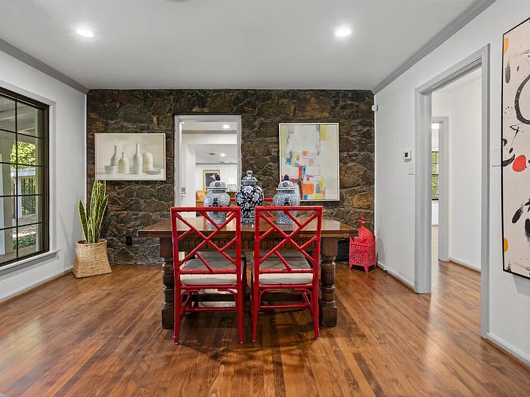 3904 Westcliff Rd S — Photo 10