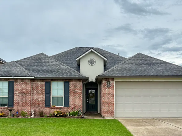 203 Golden Lake Dr, Rayne, LA 70578