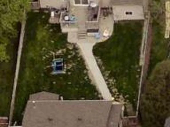 813 2nd St NW, Watertown, SD 57201