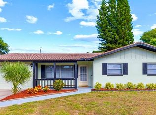 1073 Kenwood Dr, Dunedin, FL 34698