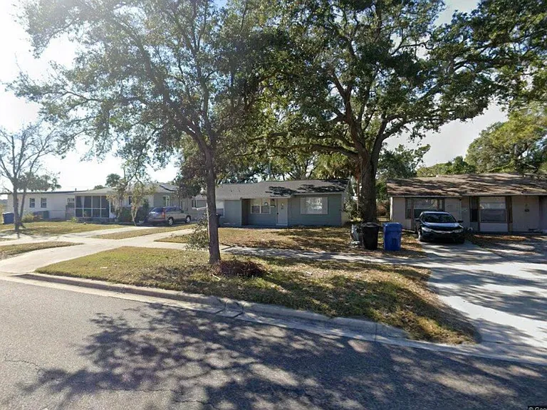 2935 Dr Martin Luther King Jr St S — Photo 2