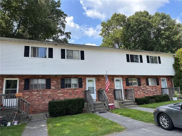 107 Woodland Drive #B, Montville, CT 06382