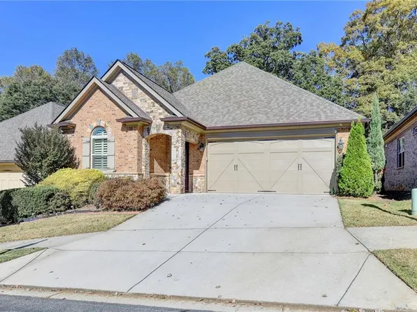 4506 Magnolia Club Cir, Buford, GA 30518