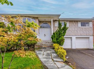 3386 Bertha Dr, Baldwin, NY 11510