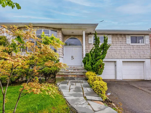 3386 Bertha Drive, Baldwin, NY 11510