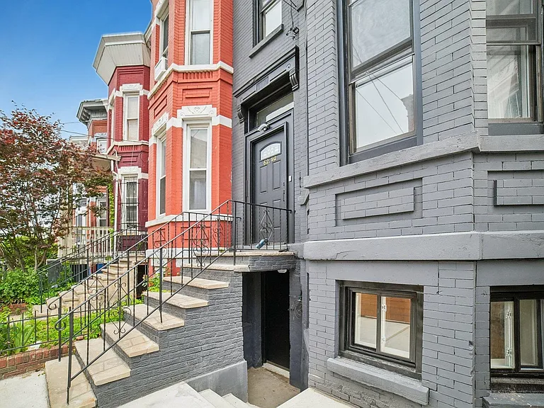 62.5 Oak St #1 — Photo 11