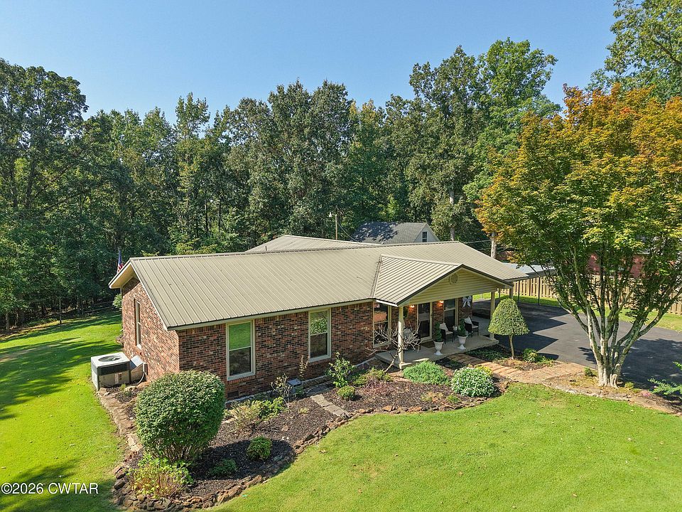 1st image of 525 Lookout Dr