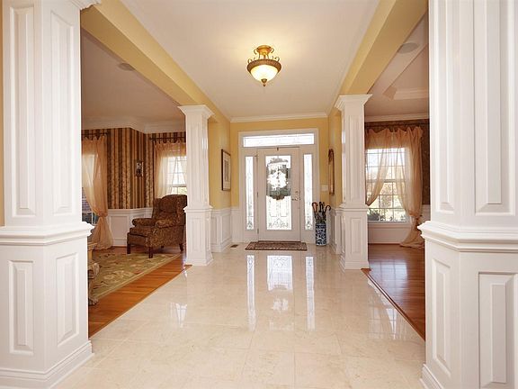 2nd image of 6617 Palmetto Dr