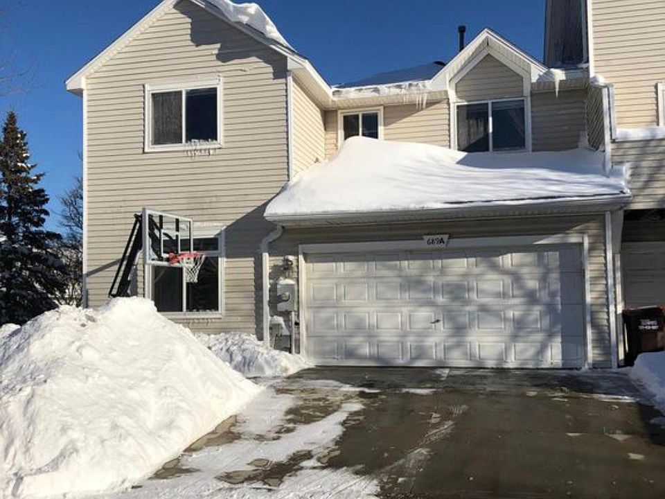 1st image of 689 Kingfisher Ln APT A