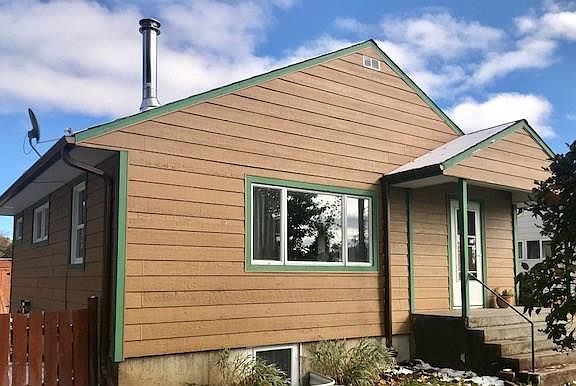 3rd image of 311 8th Ave NW
