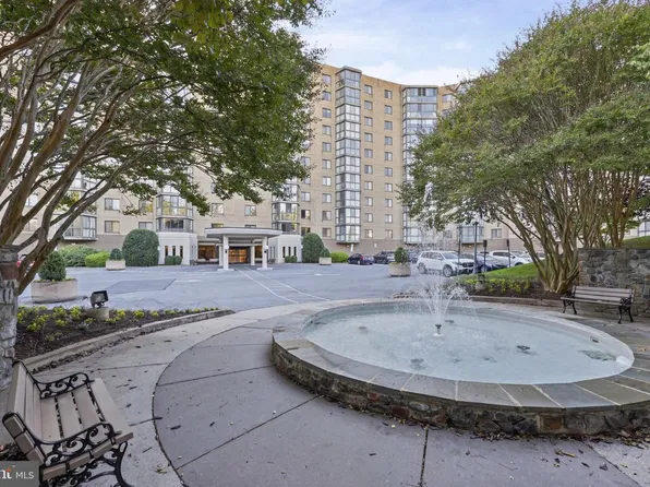 3310 N Leisure World Blvd #6-802, Silver Spring, MD 20906