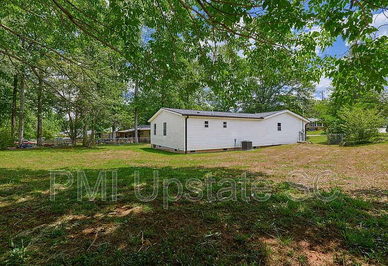 101 Paris View Dr — Photo 4