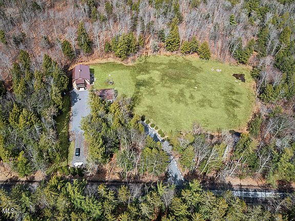 2nd image of 380 Mallon Road