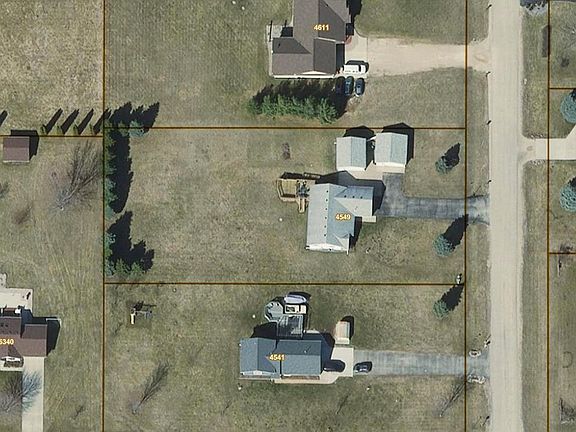 3rd image of 4549 N Katherine Dr