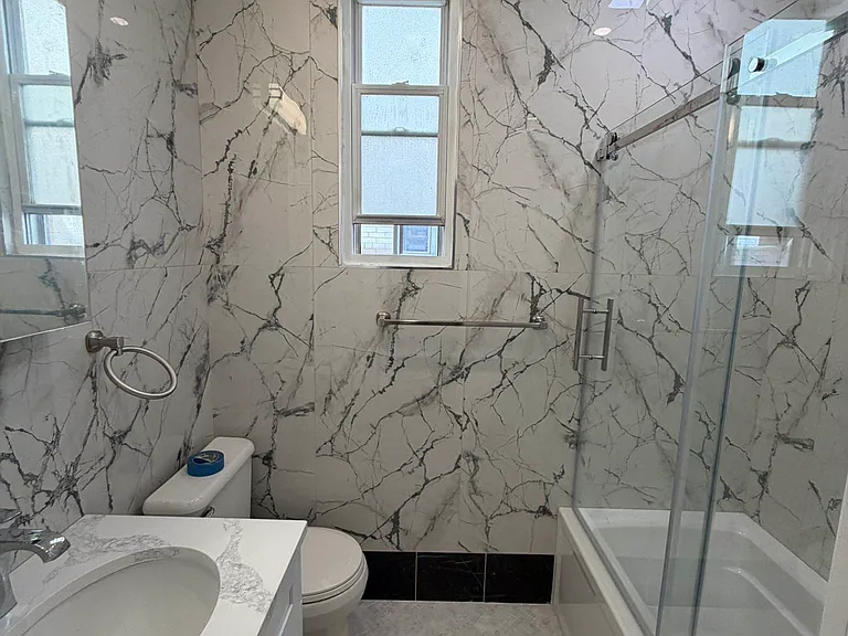 30-27 33rd St #2F — Photo 7