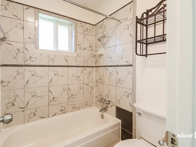 19311 Leewood Ct — Photo 13