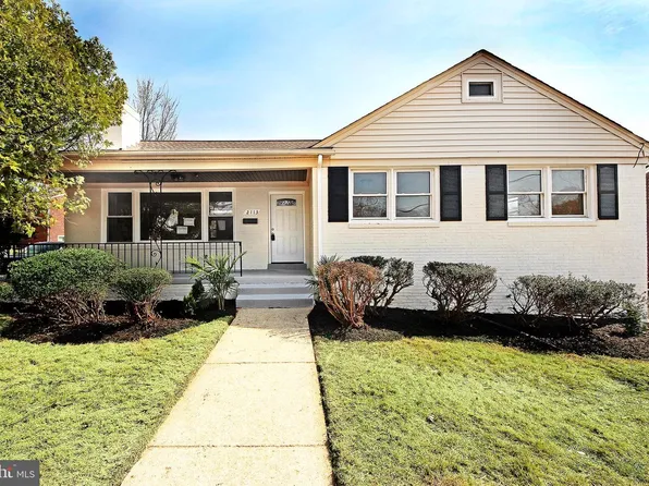 2113 Iverson St, Temple Hills, MD 20748