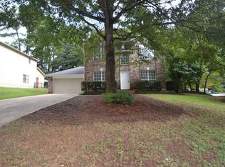 450 Hunters Cove Ct, Lawrenceville, GA 30044