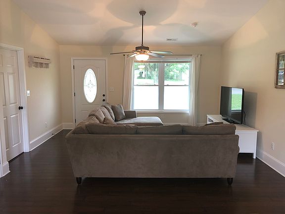 4th image of 240 Economy St