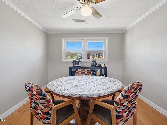 5th image of 1117 Brockway Dr
