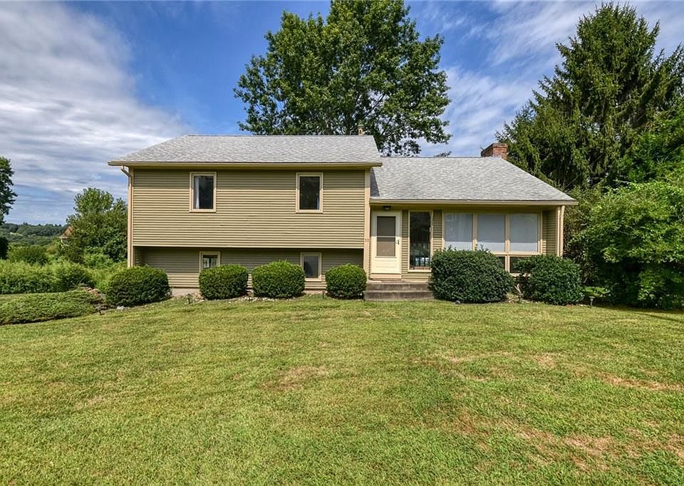 1st image of 50 Bedford Cir