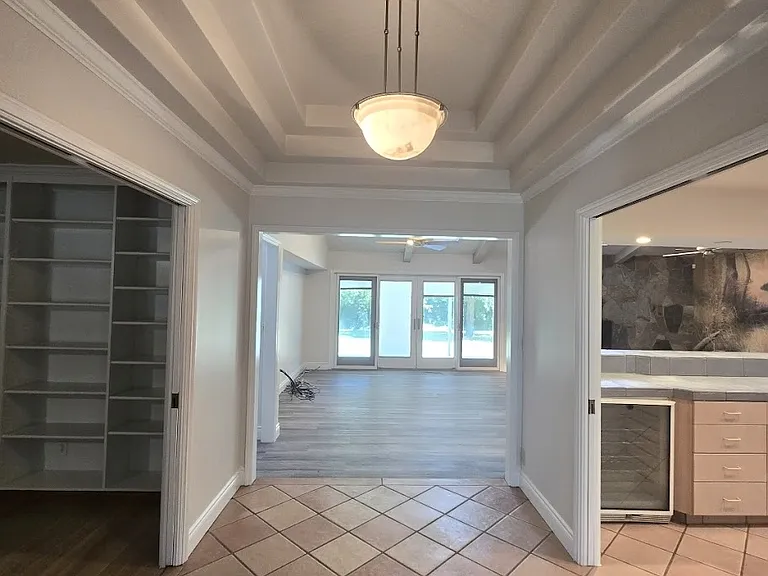 1176 W San Bruno Ave — Photo 10