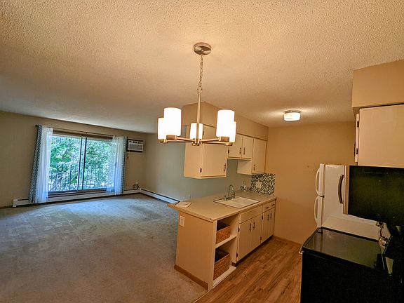 PXL_20220817_191923176_2_08182022