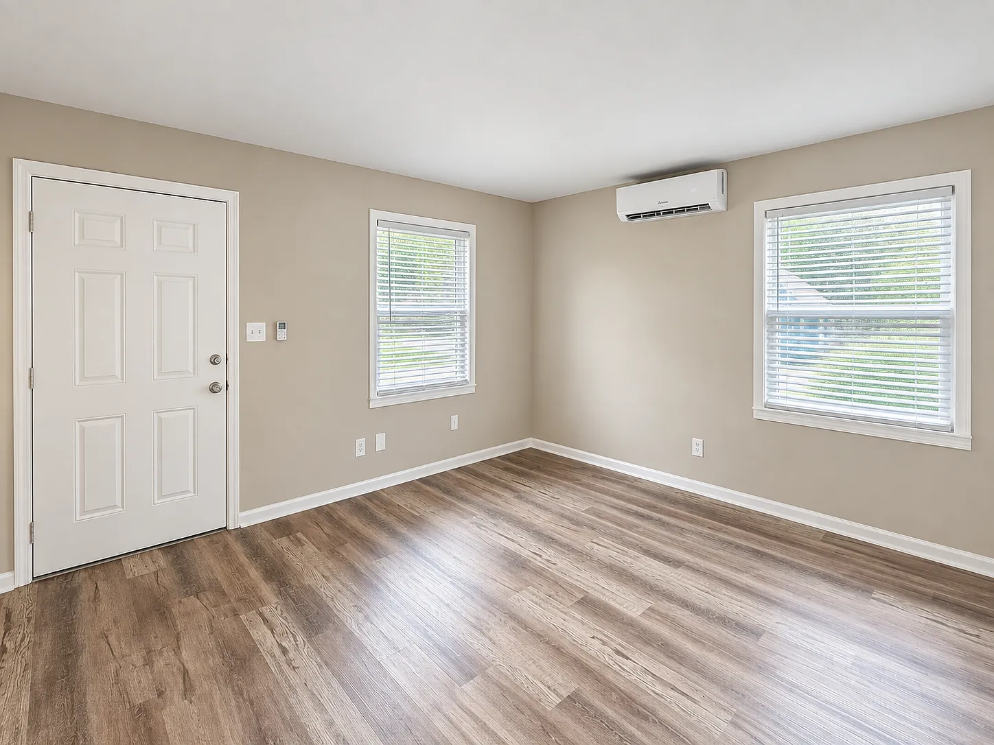 1 bed, 900 sqft, $700 — Photo 4