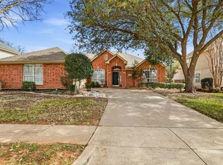 8440 Parkdale Dr, North Richland Hills, TX 76182