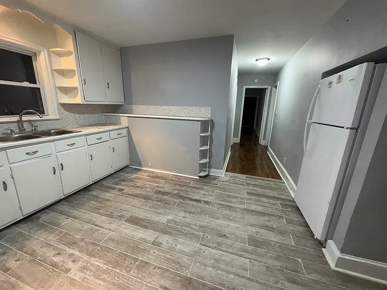 118 N Dakota St — Photo 4
