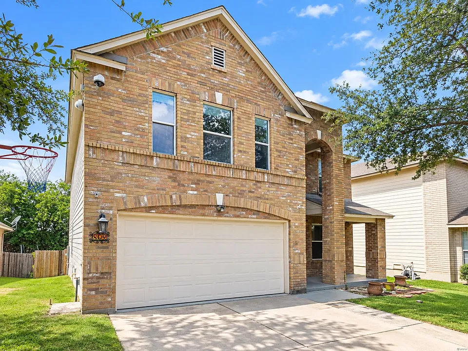 802 Butler Point