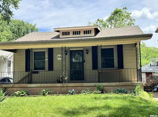 2536 S 10th St, Springfield, IL 62703