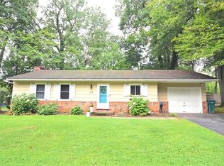 125 Benedict Rd, Pittsford, NY 14534