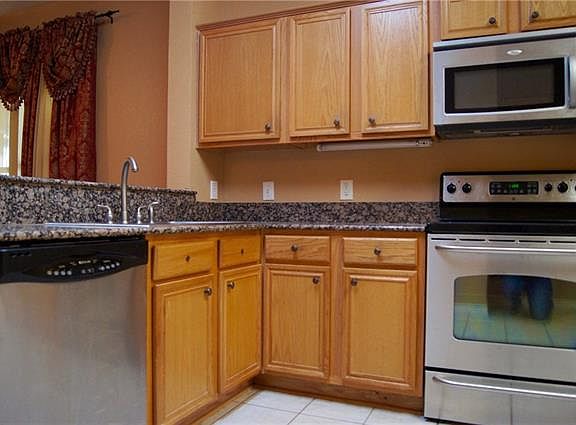 5th image of 12644 Black Cherry Ln
