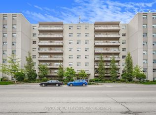 345 Lakeshore Rd W #707, Mississauga, ON