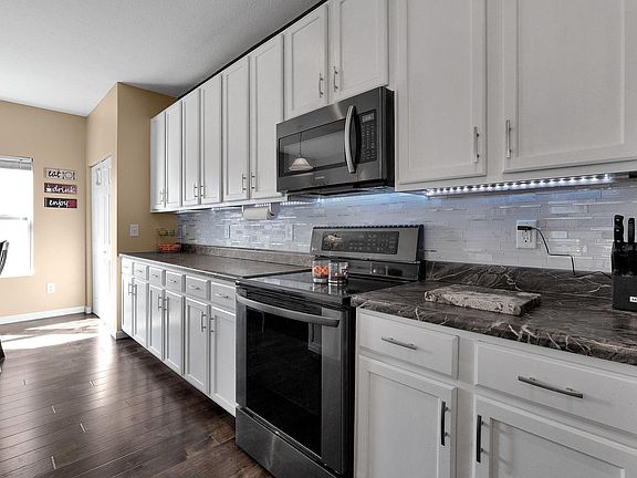 3rd image of 2940 Sussex Place Dr