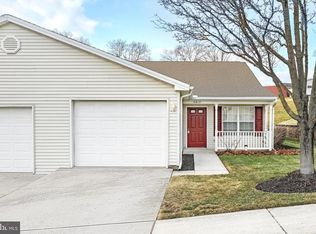 6812 Seneca Ridge Dr, York, PA 17403