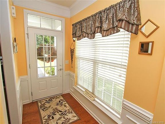 2nd image of 1505 River Bend Blvd