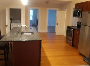 12 Brooks Ave #3, Newport, RI 02840