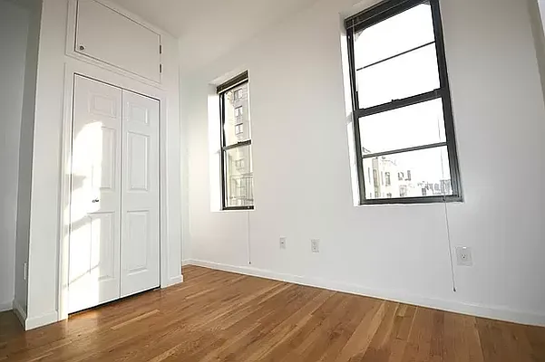 Rented by Blip LLC | media 8